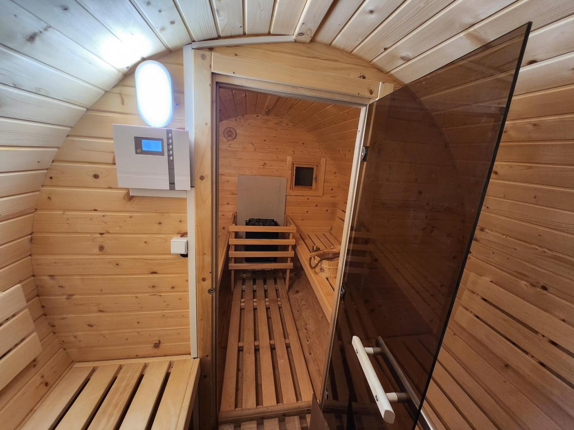 Haus Strandkoerv Mit Fass-Sauna Loddin Esterno foto
