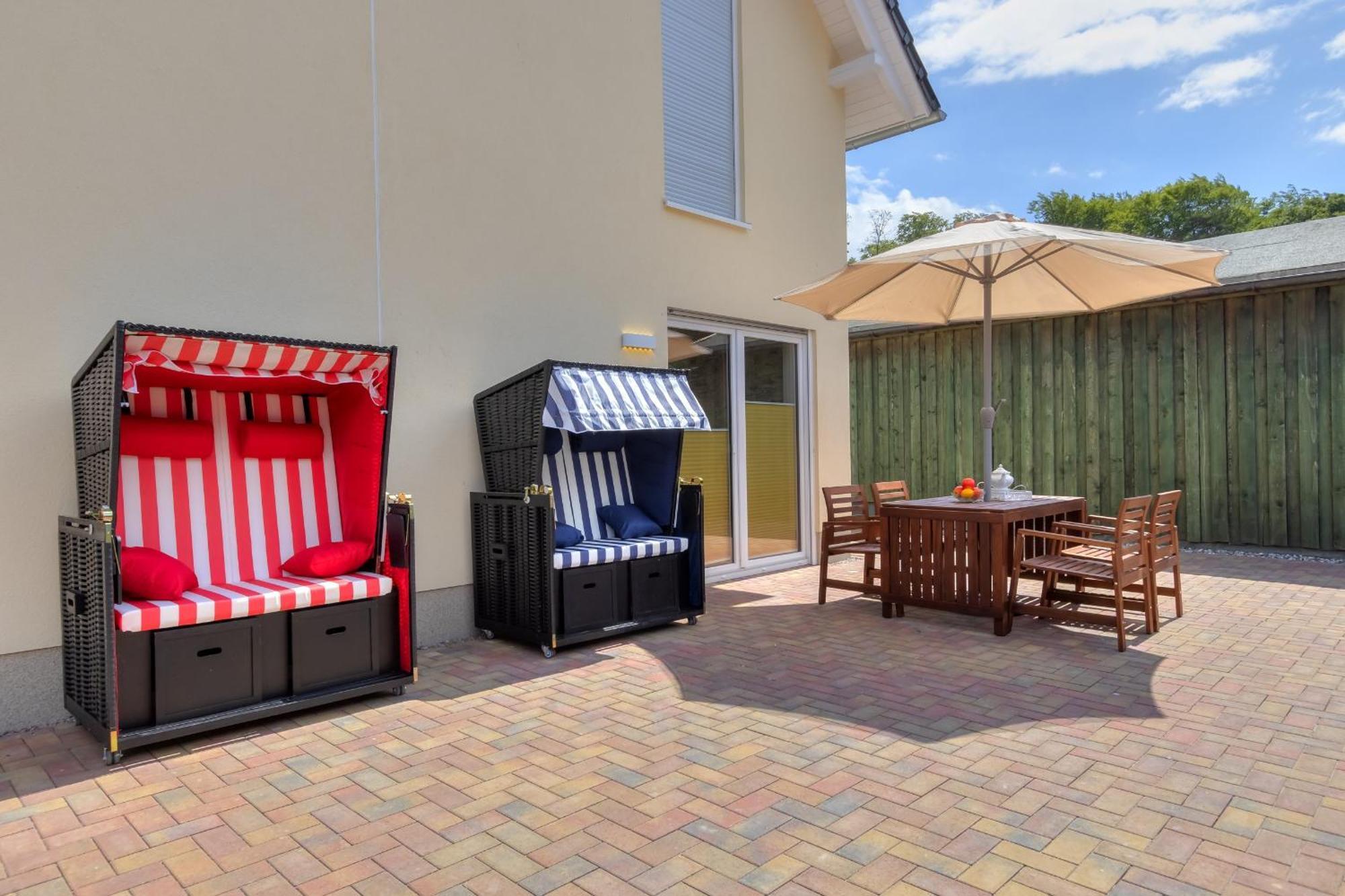 Haus Strandkoerv Mit Fass-Sauna Loddin Esterno foto