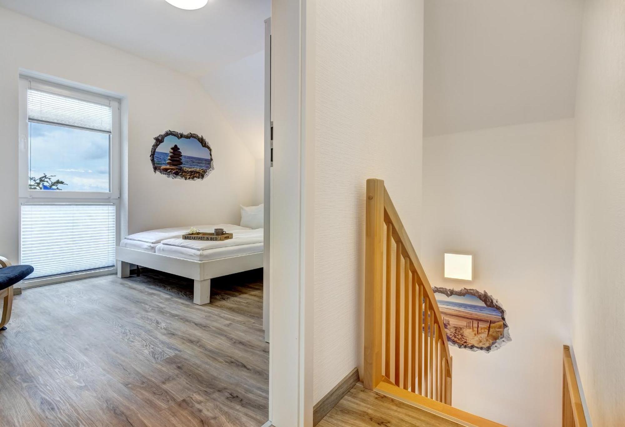 Haus Strandkoerv Mit Fass-Sauna Loddin Esterno foto
