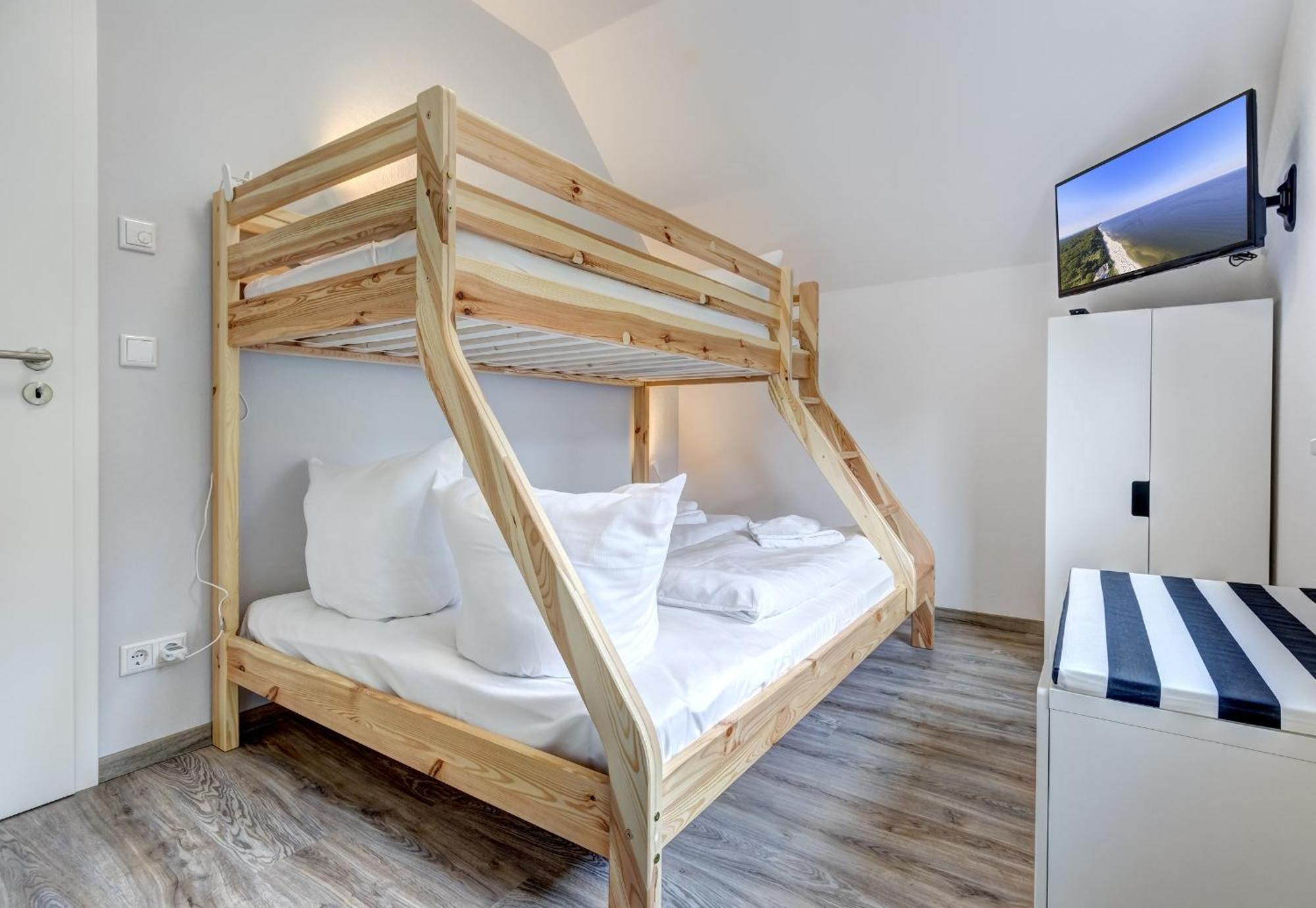 Haus Strandkoerv Mit Fass-Sauna Loddin Esterno foto