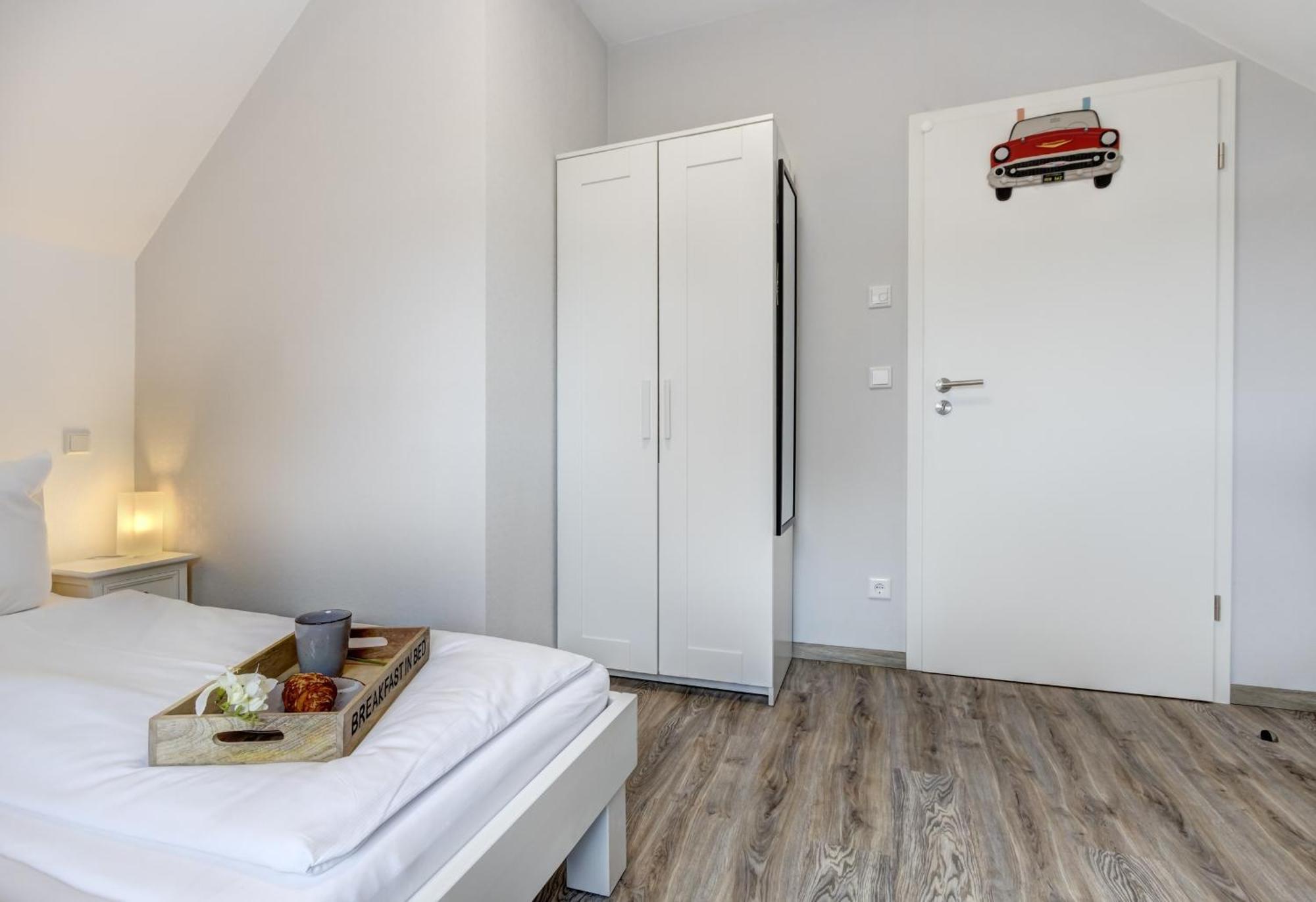 Haus Strandkoerv Mit Fass-Sauna Loddin Esterno foto